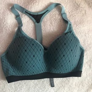 VSX sports bra 34C